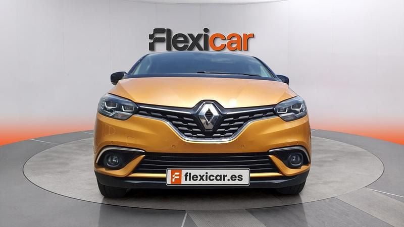 Usado Renault Scénic III Zen 130 CV (95 kW) 2016 Amarillo Monovolumen