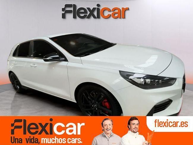 Blanco Usado 2019 Hyundai i30 Berlina | 24.590 € (Precio justo) - Imagen 1/4