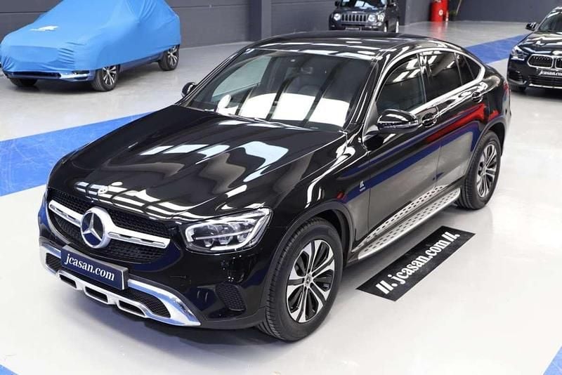 Negro Usado 2021 Mercedes 200 Coupe | 40.880 € (Buen precio) - Imagen 1/4