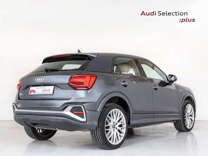 Usado Audi Q2 S-Line 150 CV (110 kW) 2025 Gris SUV