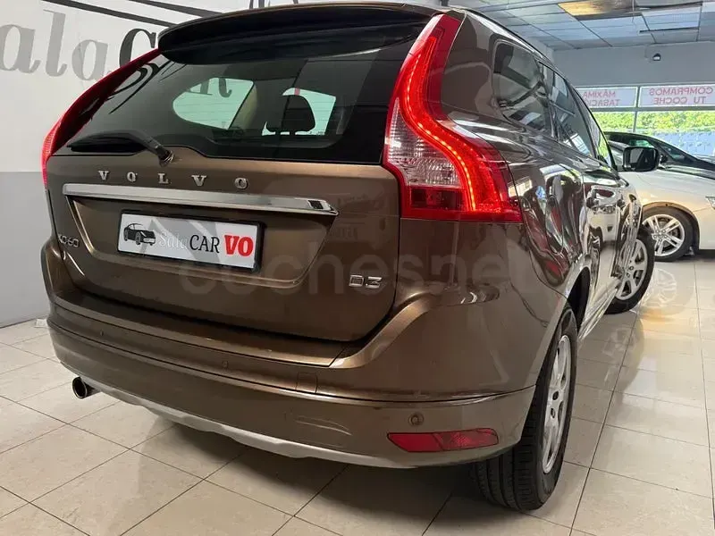 Usado Volvo XC60 Kinetic 150 CV (110 kW) 2016 Marrón SUV