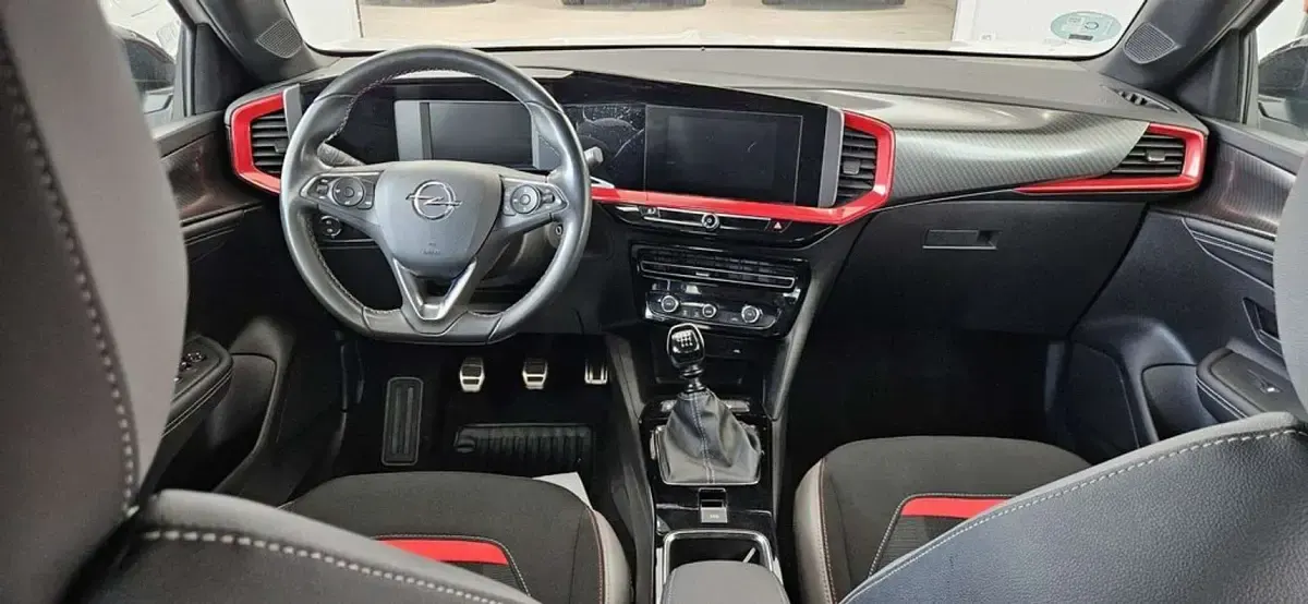 Usado Opel Mokka GS Line 110 CV (80 kW) 2021 Blanco SUV