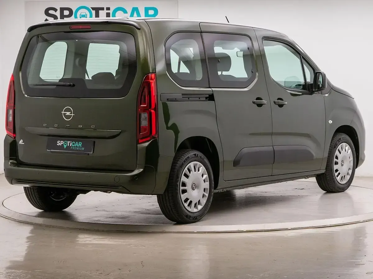 Usado Opel Combo 100 CV (73 kW) 2025 Monovolumen