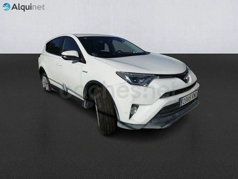 Usado Toyota RAV4 Hybrid Advance 197 CV (144 kW) 2018 Blanco SUV
