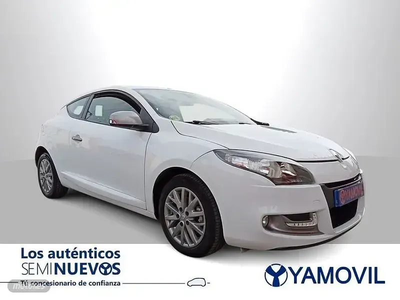 Usado Renault Mégane III Dynamique 110 CV (80 kW) 2014 Blanco Berlina
