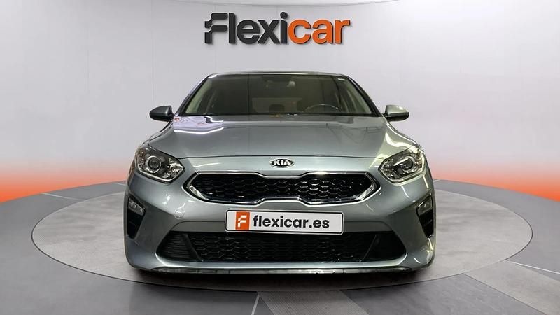 Usado Kia Ceed 120 CV (88 kW) 2021 Gris Utilitario