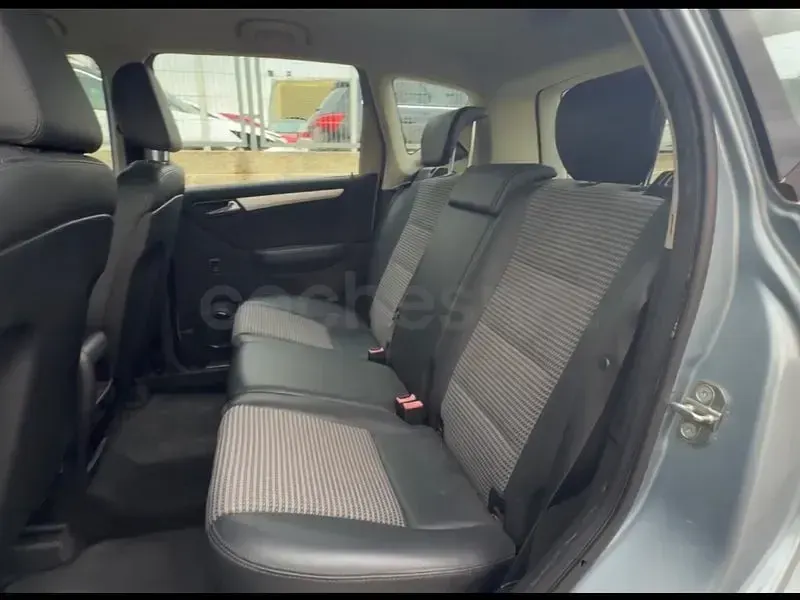 Usado Mercedes A180 109 CV (80 kW) 2009 Gris / plata Monovolumen