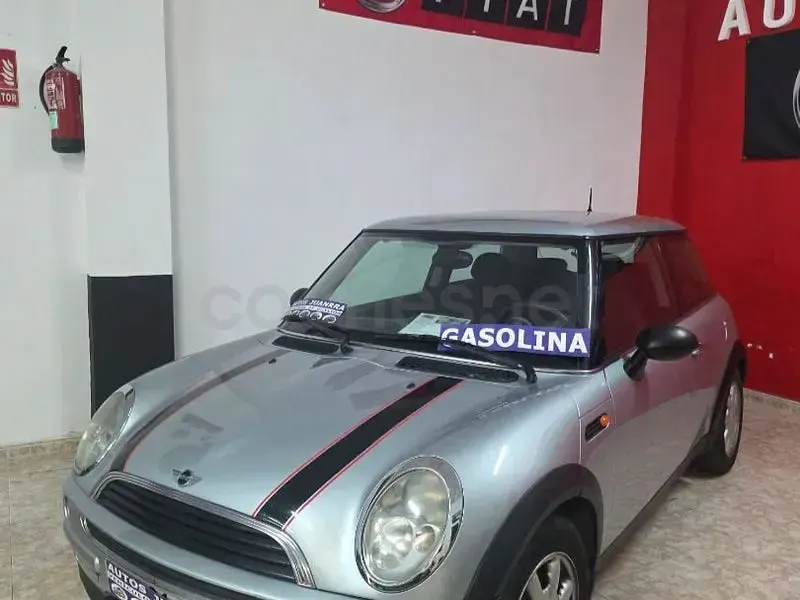 Usado Mini Cooper 115 CV (84 kW) 2002 Gris / plata Utilitario