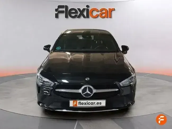 Usado Mercedes CLA220 Shooting Brake 190 CV (139 kW) 2021 Negro Familiar