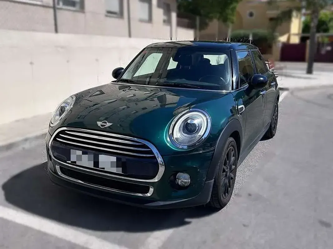 Usado Mini Cooper D 116 CV (85 kW) 2017 Verde Utilitario
