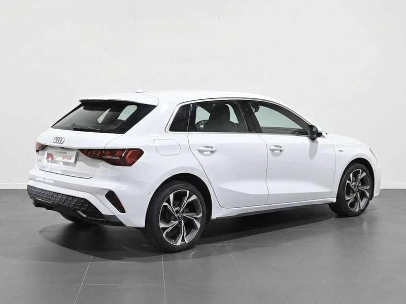 Usado Audi A3 Sportback e-tron S-Line 204 CV (150 kW) 2025 Blanco Utilitario