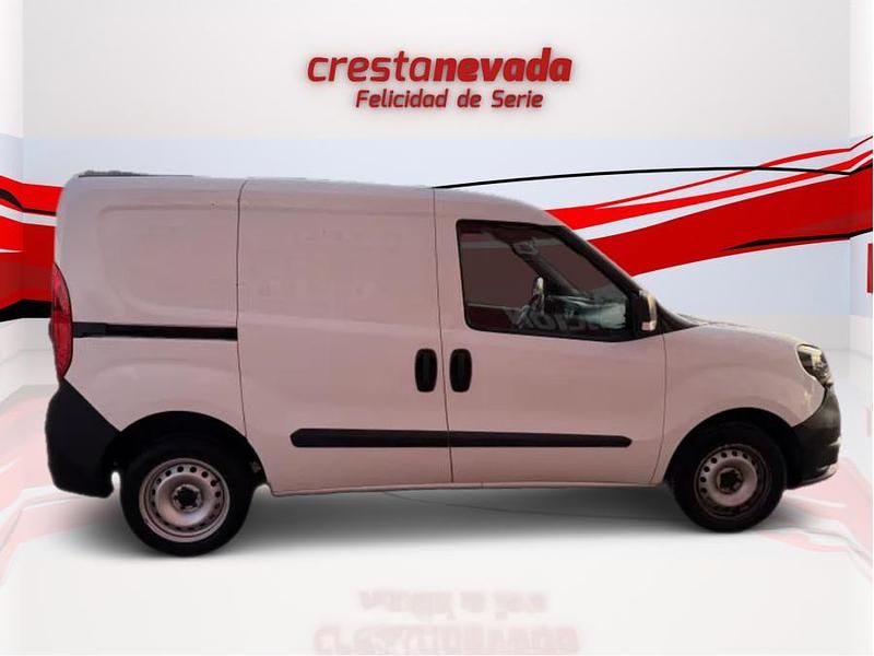 Usado Fiat Doblò 95 CV (69 kW) 2019 Blanco Monovolumen