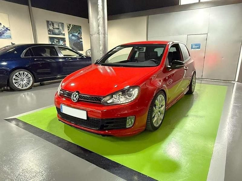 Usado VW Golf VI GTI 235 CV (172 kW) 2011 Rojo Utilitario