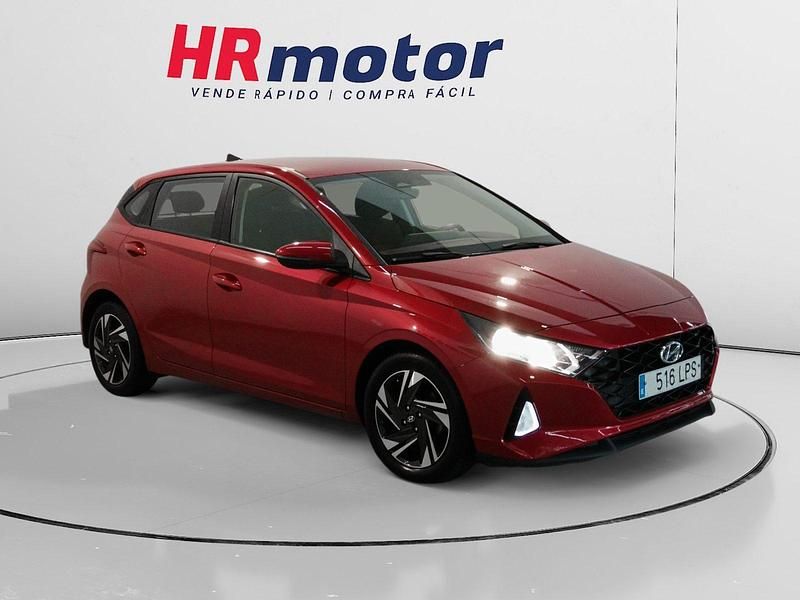 Rojo Usado 2021 Hyundai i20 Utilitario | 11.990 € (Precio justo) - Imagen 1/4