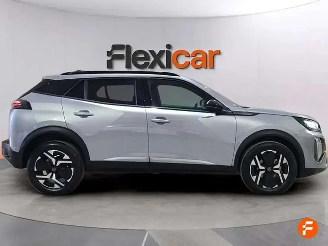 Usado Peugeot 2008 Allure 101 CV (74 kW) 2025 Gris SUV