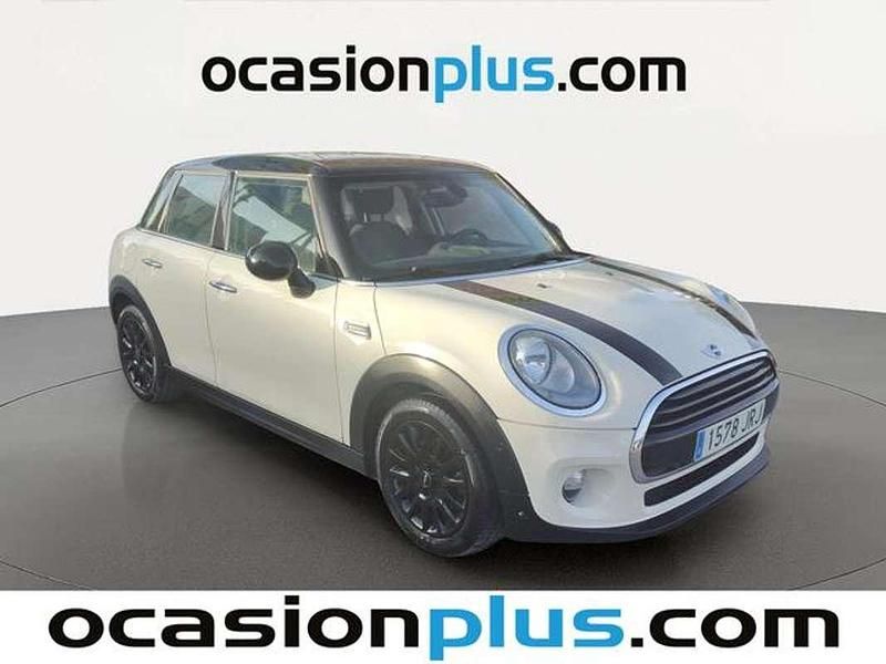 Begagnad Mini Cooper 136 HK (100 kW) 2016 Vit Halvkombi