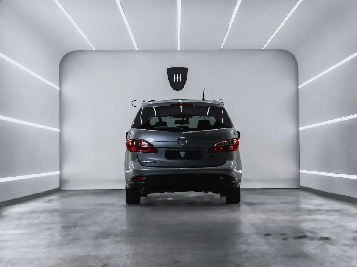 Usado Mazda 5 Luxury 150 CV (110 kW) 2014 Gris / plata Monovolumen
