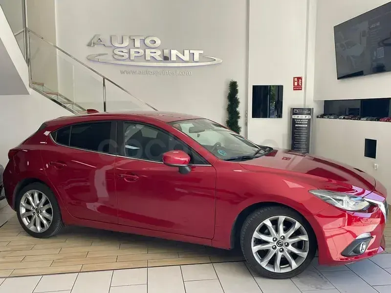 Usado Mazda 3 Luxury 150 CV (110 kW) 2015 Rojo Berlina
