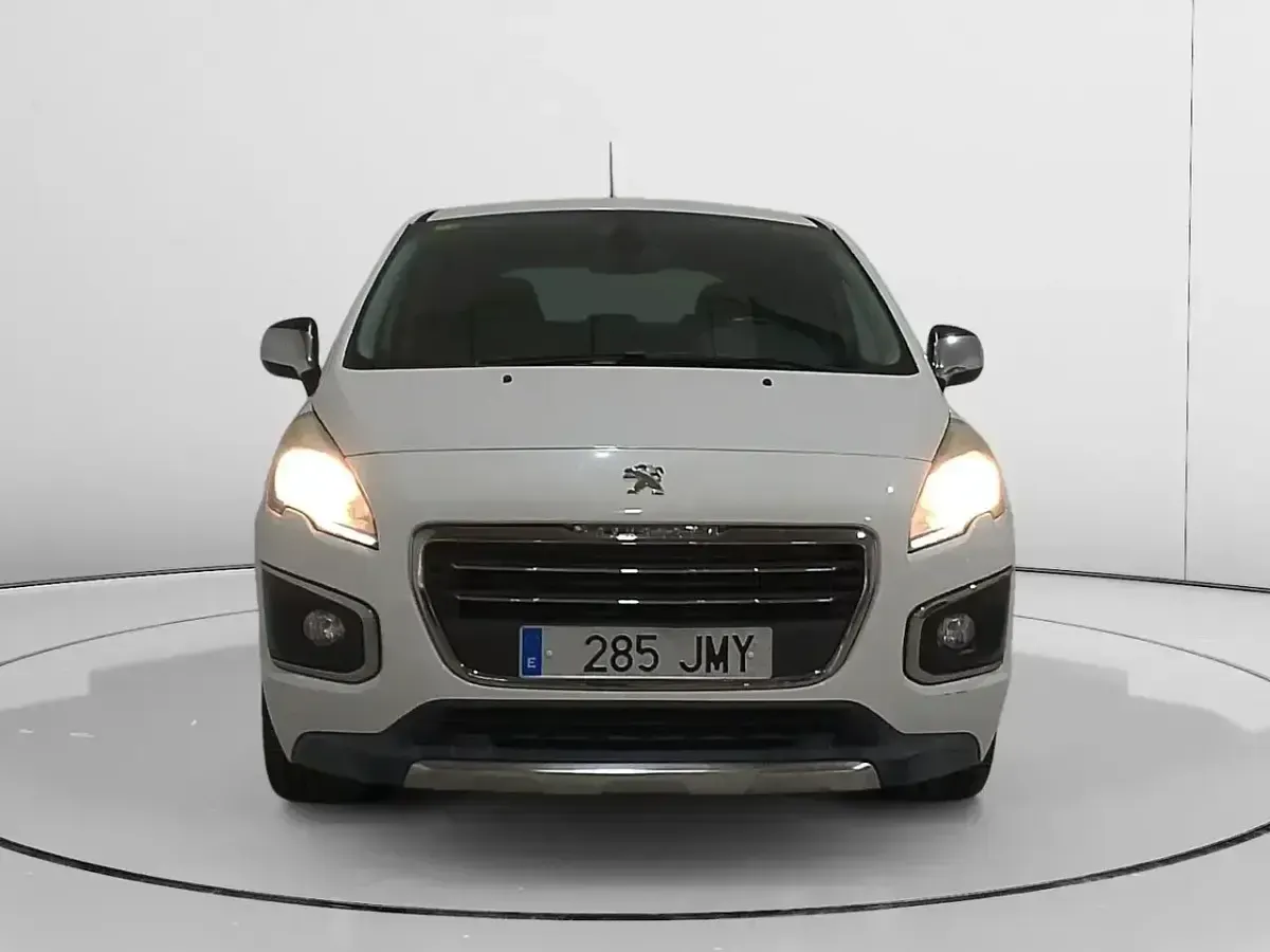 Usado Peugeot 3008 Style 131 CV (96 kW) 2016 Blanco Berlina