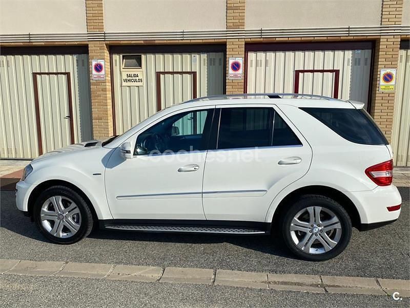 Blanco Usado 2010 Mercedes ML300 Executive SUV | 20.500 € (Un poco caro) - Imagen 1/4