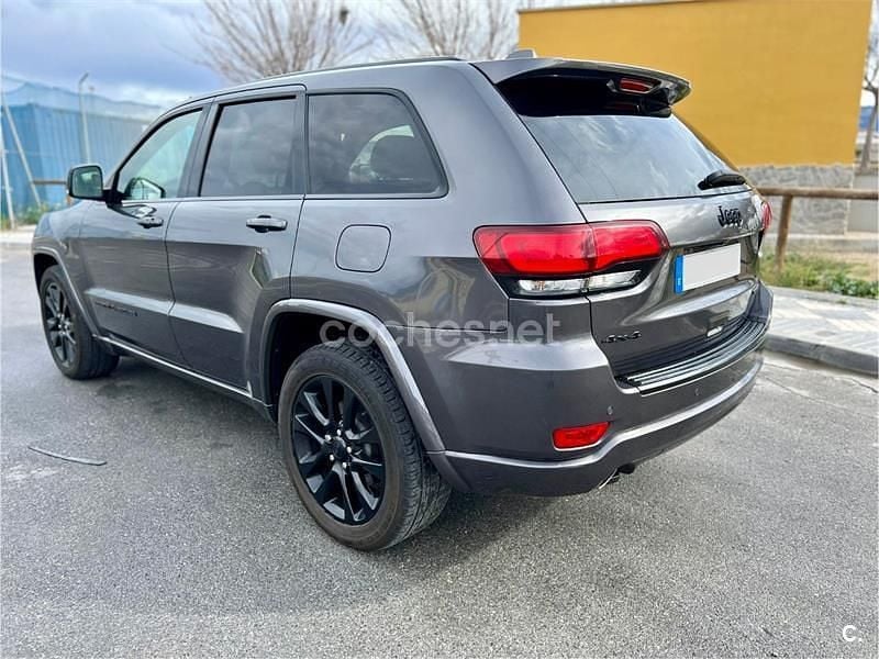 Usado Jeep Grand Cherokee 250 HP (183 kW) 2017 Cinzento SUV