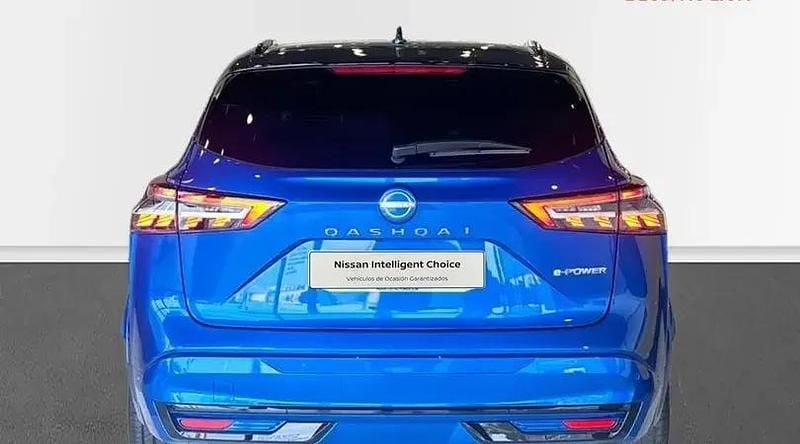 Usado Nissan Qashqai Premium Edition 190 CV (139 kW) 2024 Magnetic blue black SUV