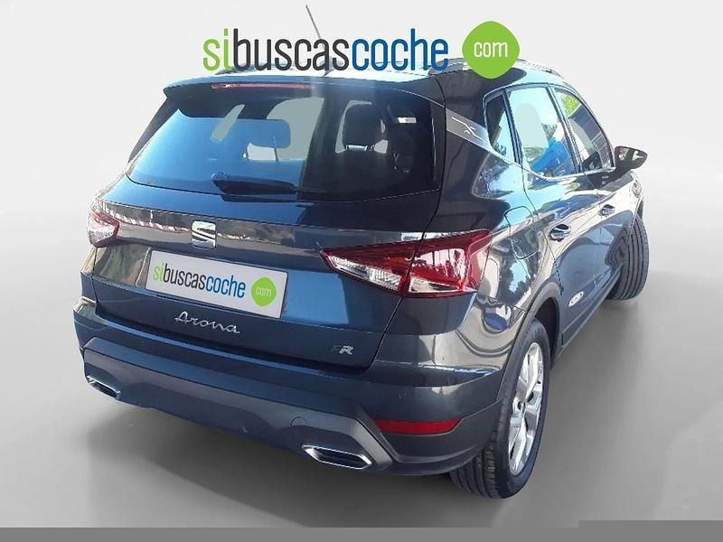 Usado Seat Arona FR 116 CV (85 kW) 2024 Gris/plata SUV