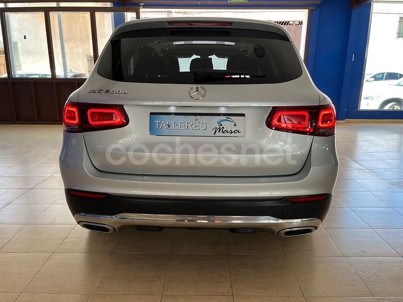Usado Mercedes GLC200 163 CV (119 kW) 2020 Gris / plata SUV