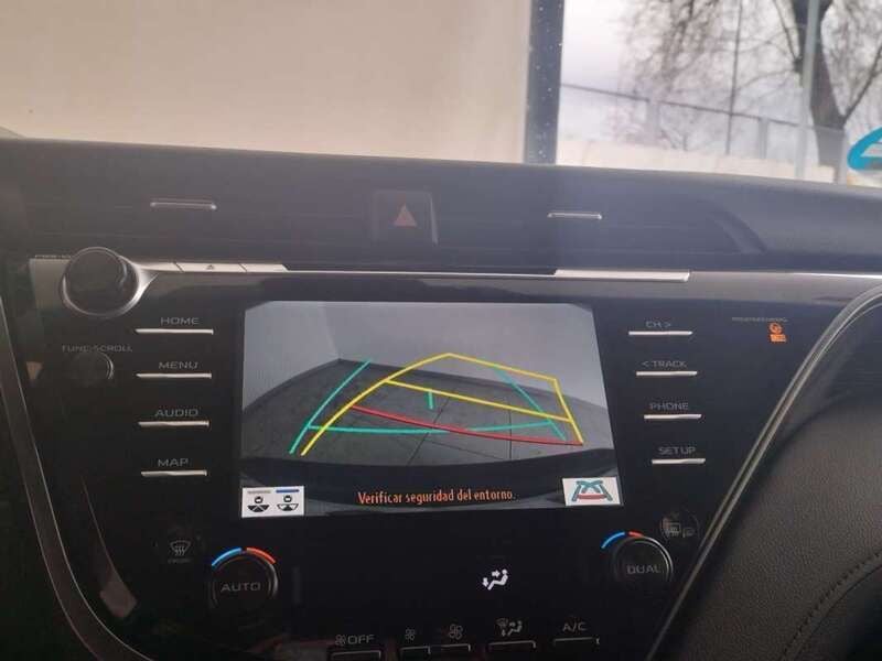 Usado Toyota Camry Advance 218 CV (160 kW) 2020 Gris Berlina