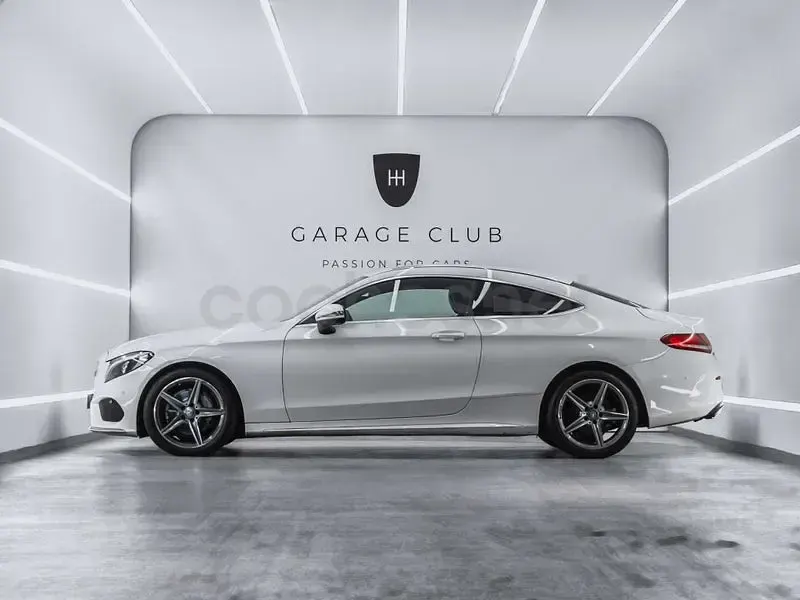 Usado Mercedes C220 170 CV (125 kW) 2015 Blanco Coupe