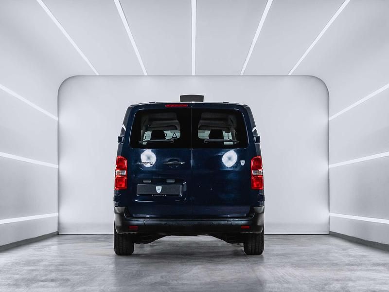 Usado Citroën Jumpy Comfort 116 CV (85 kW) 2017 Azul Monovolumen