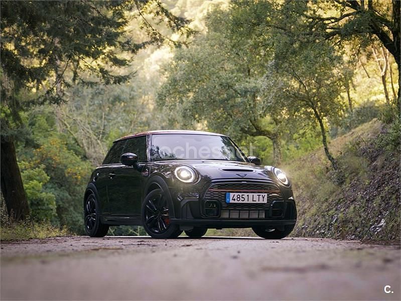 Usado Mini John Cooper Works 231 CV (169 kW) 2021 Negro Utilitario