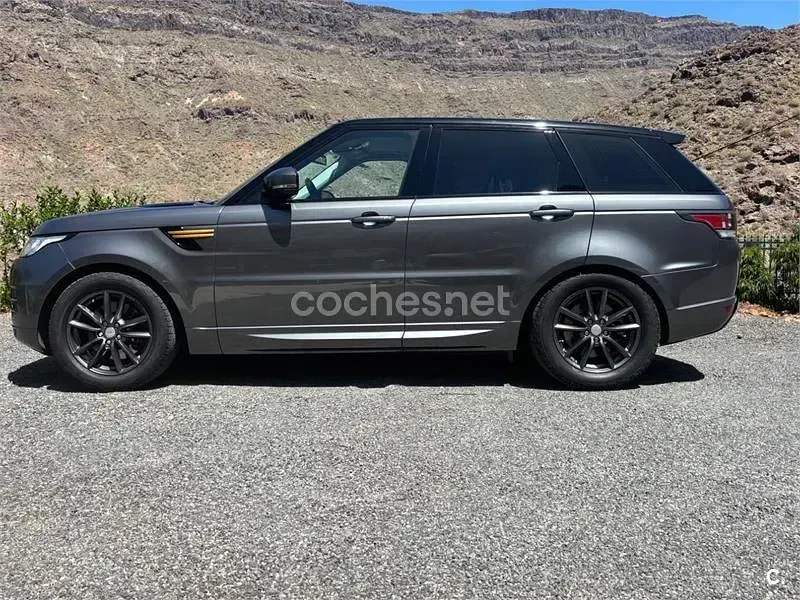 Usado Land Rover Range Rover SE 258 CV (189 kW) 2015 Gris / plata SUV