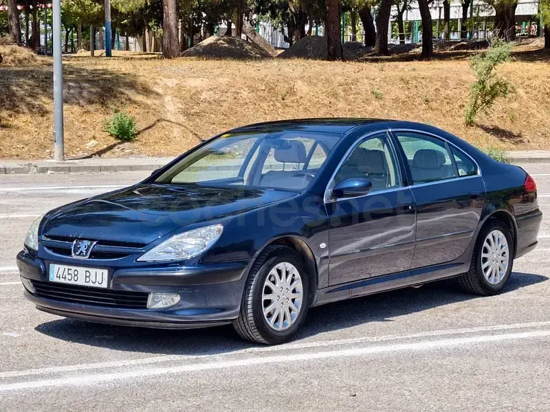 Usado Peugeot 607 136 CV (100 kW) 2002 Azul Berlina
