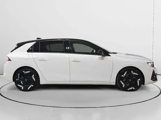 Usado Opel Astra GSe 224 CV (164 kW) 2025 Blanco Utilitario