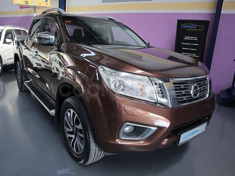 Usado Nissan Navara Tekna 190 CV (139 kW) 2016 Marrón Pickup/Camioneta