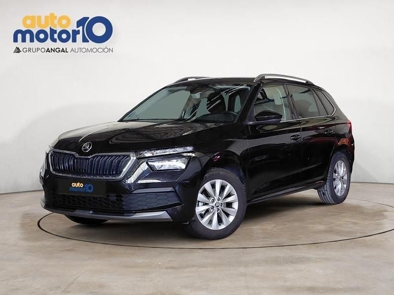 Negro Usado 2023 Skoda Kamiq Ambition SUV | 19.990 € (Precio justo) - Imagen 1/4
