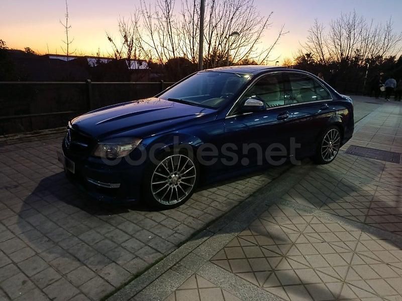 Usado Mercedes C350 Avantgarde 272 CV (200 kW) 2007 Azul Berlina