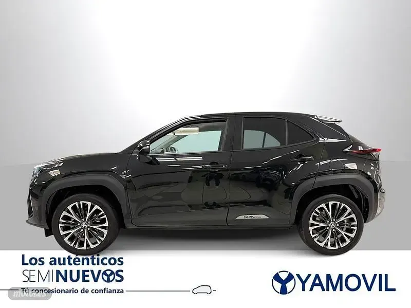 Usado Toyota Yaris Cross Style 116 CV (85 kW) 2022 Negro SUV