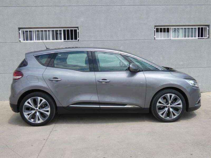 Usado Renault Scénic III LIMITED 110 CV (80 kW) 2017 Gris Monovolumen