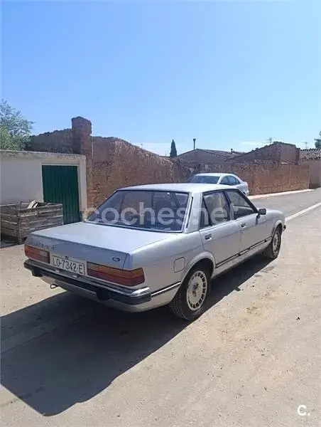 Usado Ford Granada Ghia 150 CV (110 kW) 1982 Gris / plata Berlina