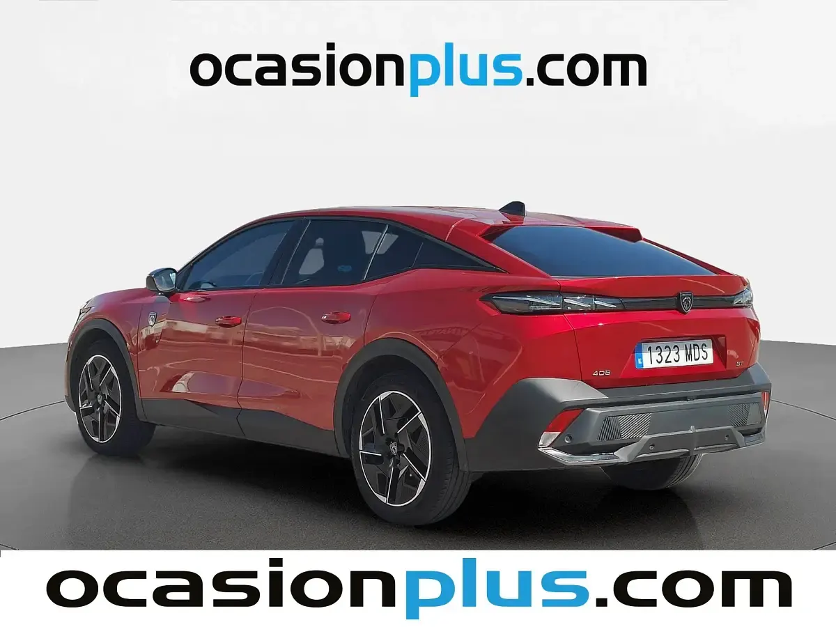 Usado Peugeot 408 GT GT 130 CV (95 kW) 2023 Rojo Berlina