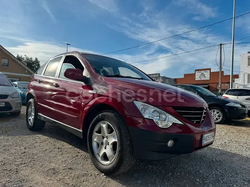 Usado SsangYong Actyon 141 CV (103 kW) 2008 Granate SUV