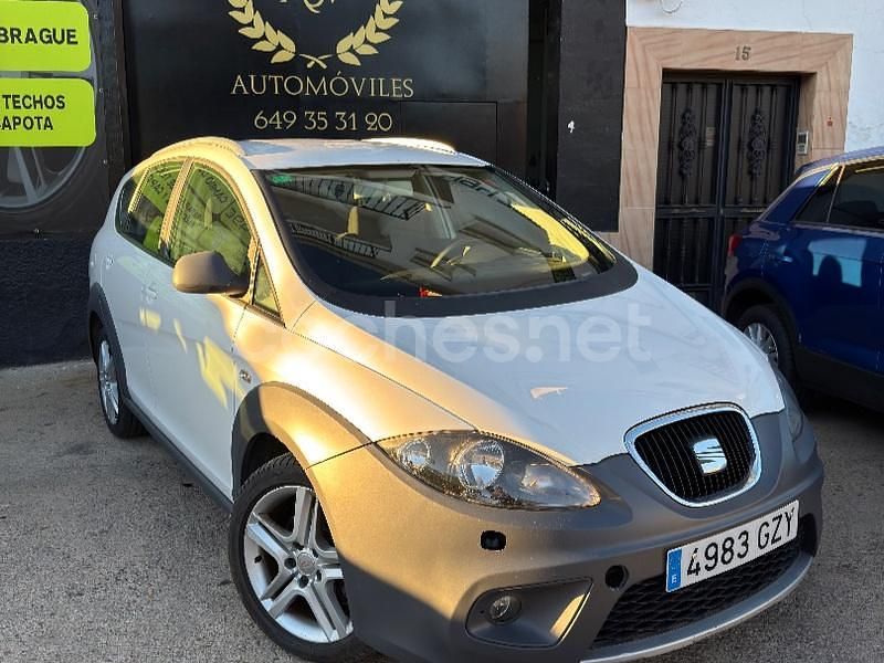 Usado Seat Altea 105 CV (77 kW) 2010 Blanco Monovolumen