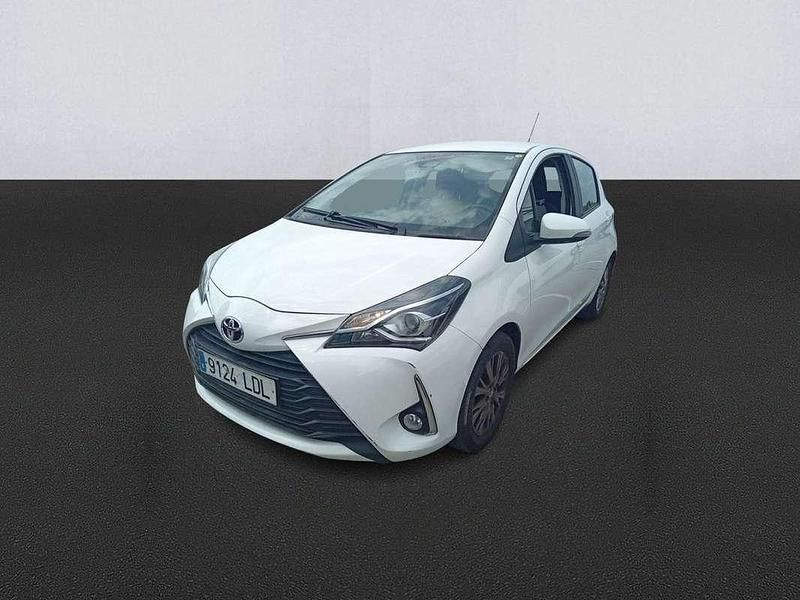 Blanco Usado 2019 Toyota Yaris Active Utilitario | 12.500 € (Precio justo) - Imagen 1/4