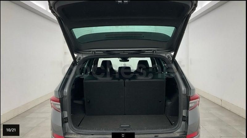 Usado Skoda Kodiaq SportLine 150 CV (110 kW) 2022 Gris / plata SUV