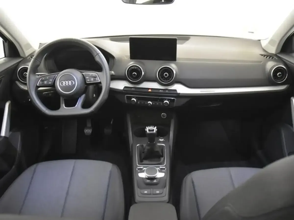 Usado Audi Q2 110 CV (80 kW) 2022 Negro SUV