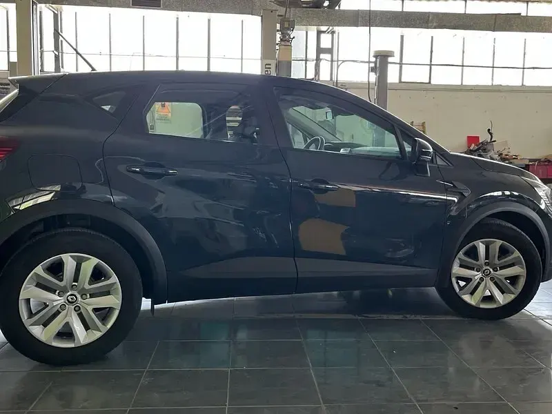 Usado Renault Captur Intens 140 CV (102 kW) 2022 Azul SUV