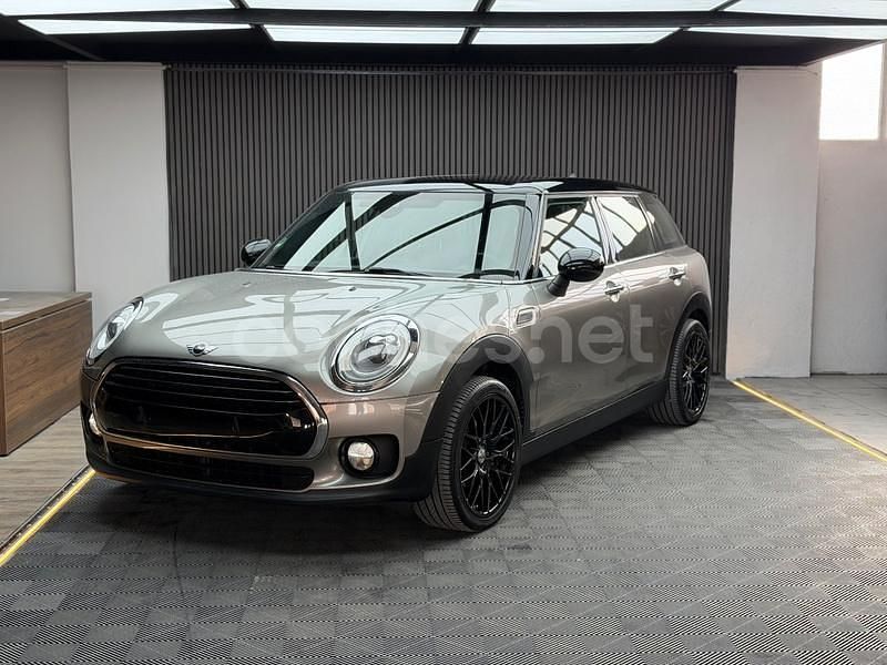 Usado Mini Cooper D Clubman 150 CV (110 kW) 2019 Gris / plata Familiar