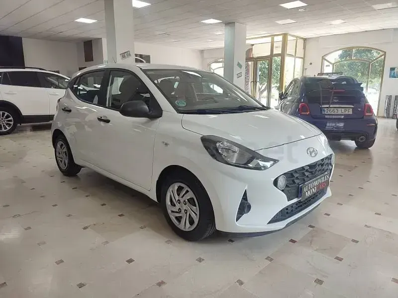 Usado Hyundai i10 67 CV (49 kW) 2020 Blanco Utilitario